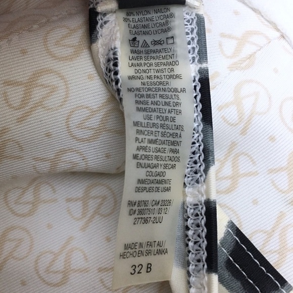 VICTORIA’S SECRET Bikini Top Halter Tie Neck Animal Print Leopard Cheetah 32B - Picture 4 of 15